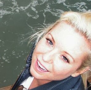 Amy Grice Photo 9