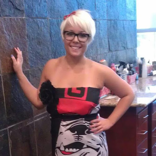 Heather Hobbs Photo 6