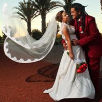 Sandra Robles Photo 30