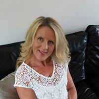 Linda Elliott Photo 31