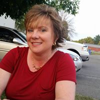 Lisa Ewing Photo 17