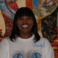 Angela Hardy Photo 17