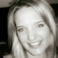 Laura Ross Photo 31