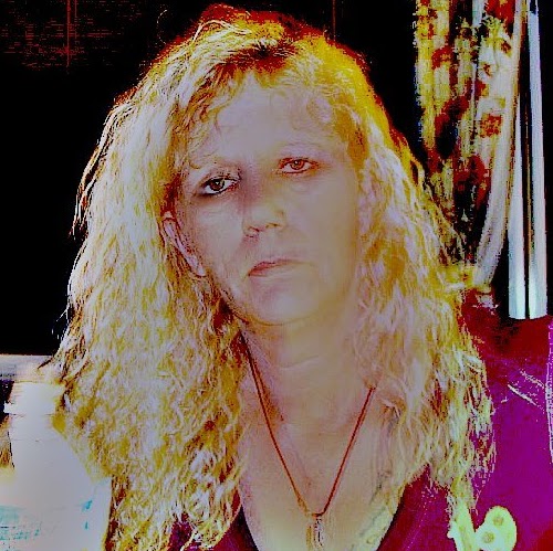 Laurie Morgan Photo 32