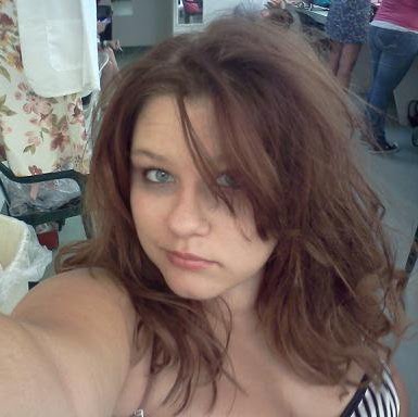 Sara Ashley Photo 7