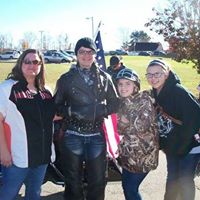 Angie Robinson Photo 7