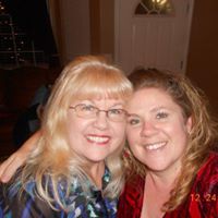 Laura Wolf Photo 14