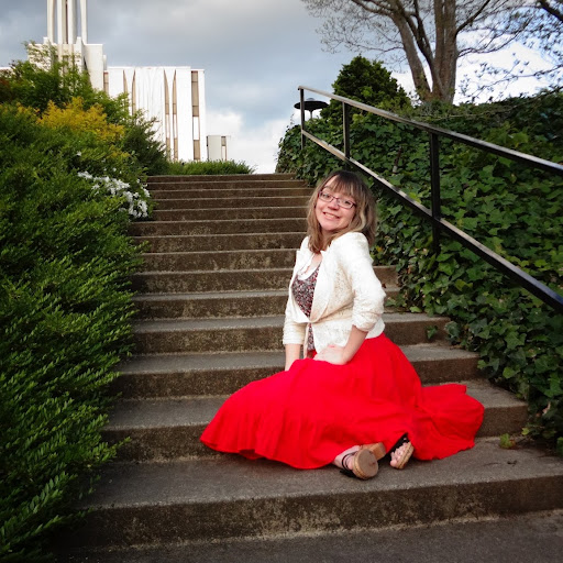 Karen Reeves Photo 26