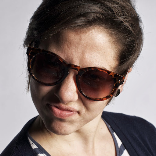 Michelle Coombs Photo 3