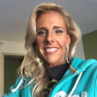 Stefanie Wolfe Photo 5