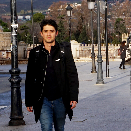 David Cardona Photo 40