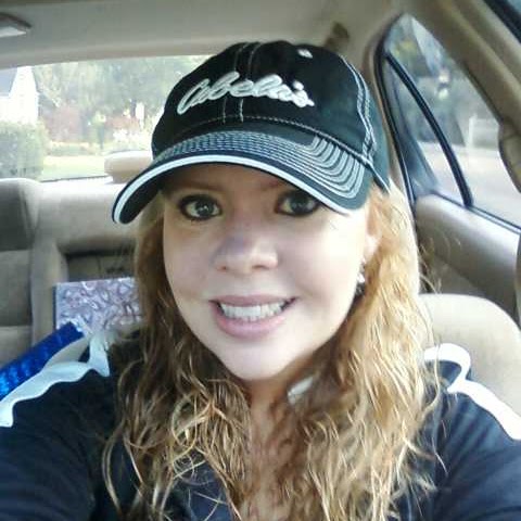 April Bradshaw Photo 34