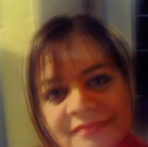 Janet Gonzalez Photo 31