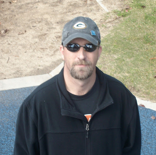 Tommy Griffin Photo 3