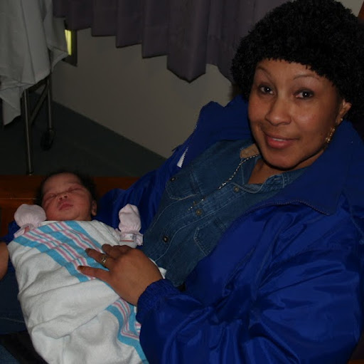 Pamela Clarke Photo 29