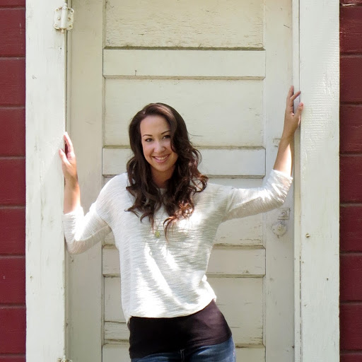 Jennifer Simas Photo 18