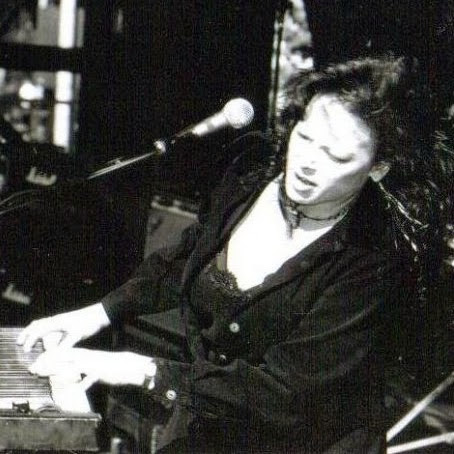 Lori Hart Photo 28
