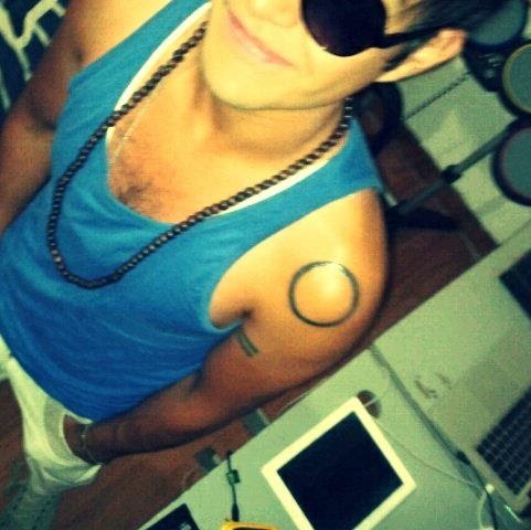 Arthur Fernandez Photo 18