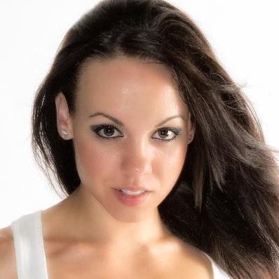 Kara Anderson Photo 22