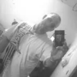 Tommy Roderick Photo 8