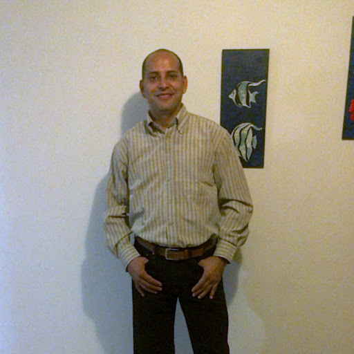 Ronald Aguilar Photo 31