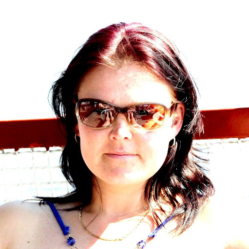Michelle Hull Photo 17