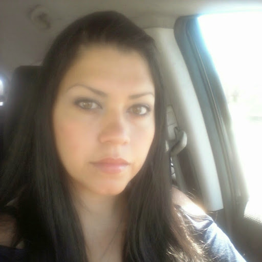 Sarah Leon Photo 21