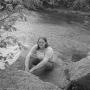 Elizabeth Helms Photo 27
