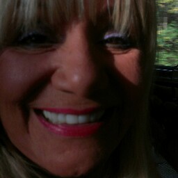 Linda Tompkins Photo 11