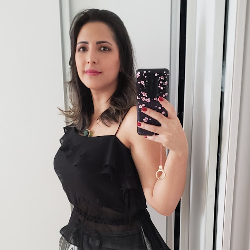 Diane Gonzalez Photo 42