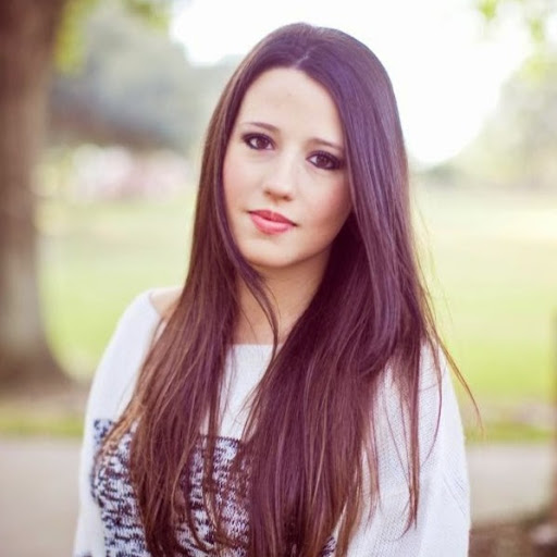 Sarah Hurst Photo 10
