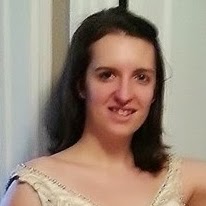 Jennifer Pettit Photo 34