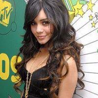 Amanda Elias Photo 3