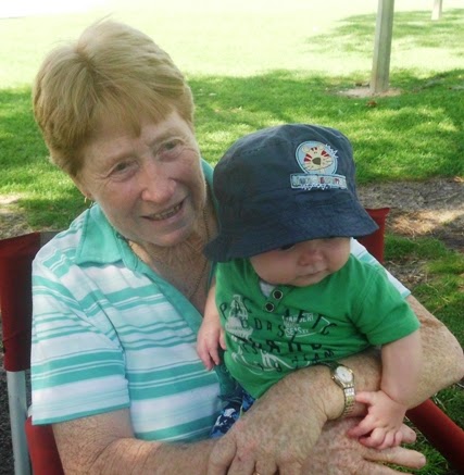 Helen Langley Photo 26