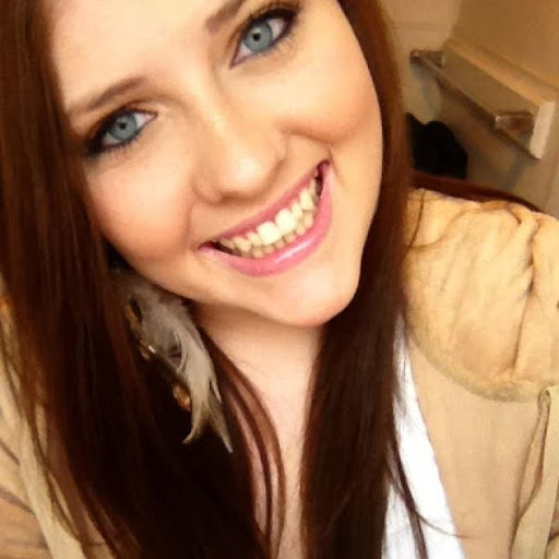 Stephanie Cain Photo 15