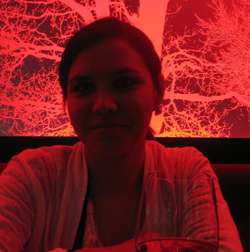 Sara Vincent Photo 20