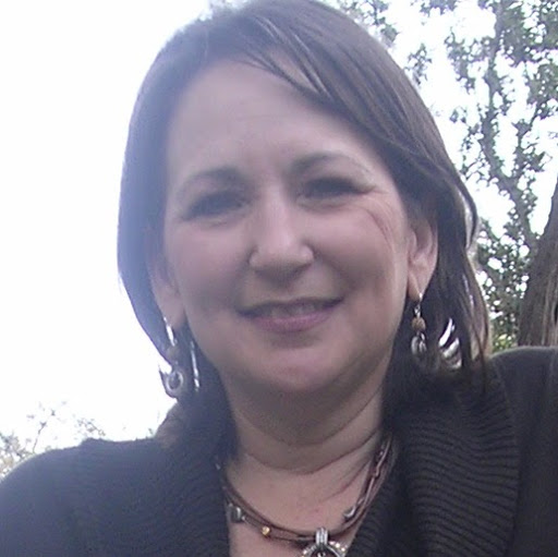 Angie Oliver Photo 30