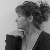 Veronica Cox Photo 5