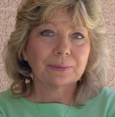 Caroline Richter Photo 13