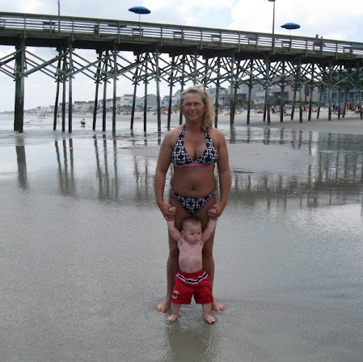 Sara Elmore Photo 12