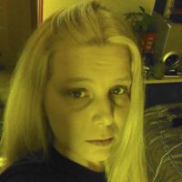 Nikki Powers Photo 4