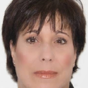 Sharon Tucker Photo 26