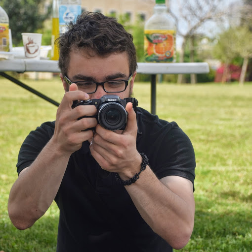 Andrew Evans Photo 34