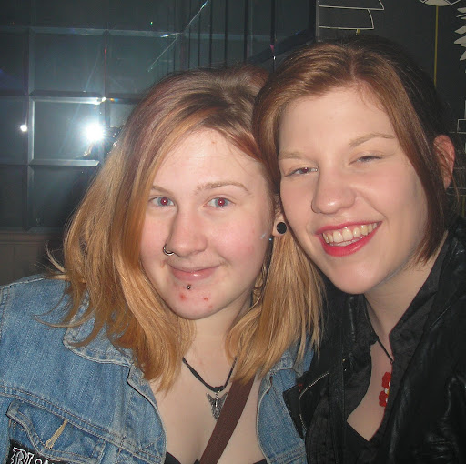 Amanda Stuart Photo 15
