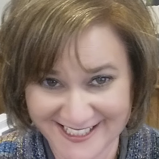 Angela Manders Photo 2