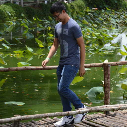 Henry Nguyen Photo 32