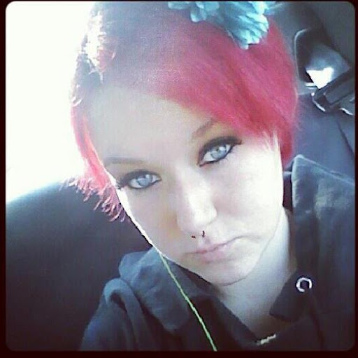 Leslie Blevins Photo 17