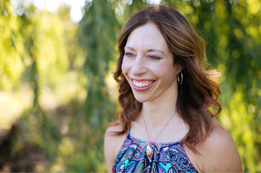 Michelle Peterson Photo 39