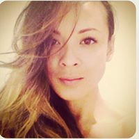 Elizabeth Dinh Photo 16