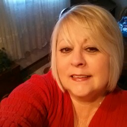 Lisa Wright Photo 31